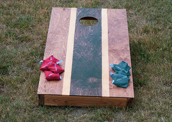 this image shows the game cornhole